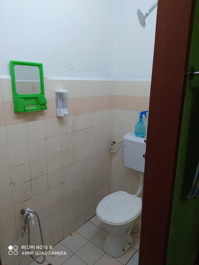 Homestay D' Tengah Bandar Куала Ромпин Екстериор снимка