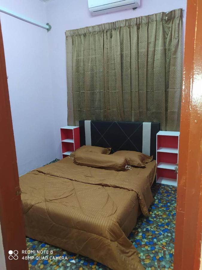 Homestay D' Tengah Bandar Куала Ромпин Екстериор снимка