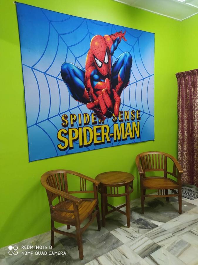 Homestay D' Tengah Bandar Куала Ромпин Екстериор снимка